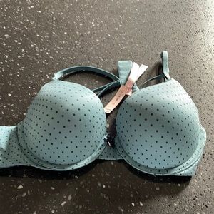Body by Victoria perfect shape polka dots 36B